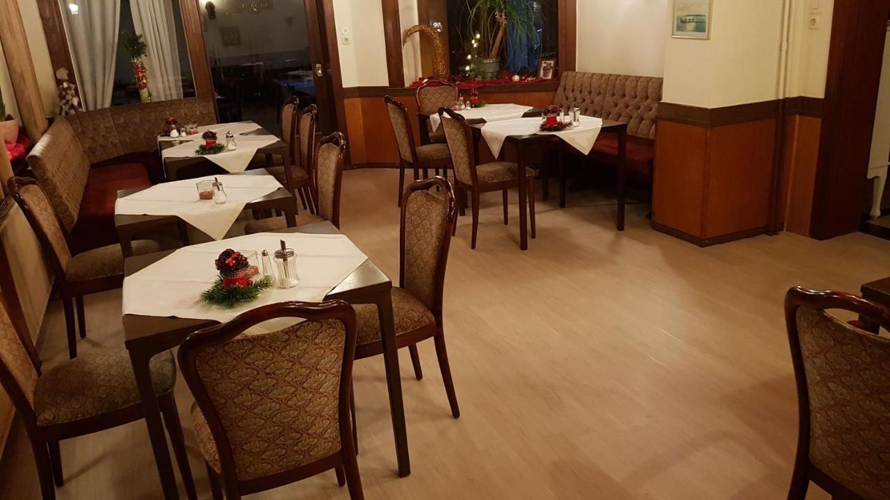Hotel Cafe Meynen Bad Münder am Deister Buitenkant foto